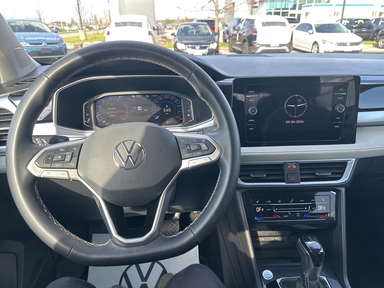 2025 Volkswagen Taos Comfortline 4Motion Photo