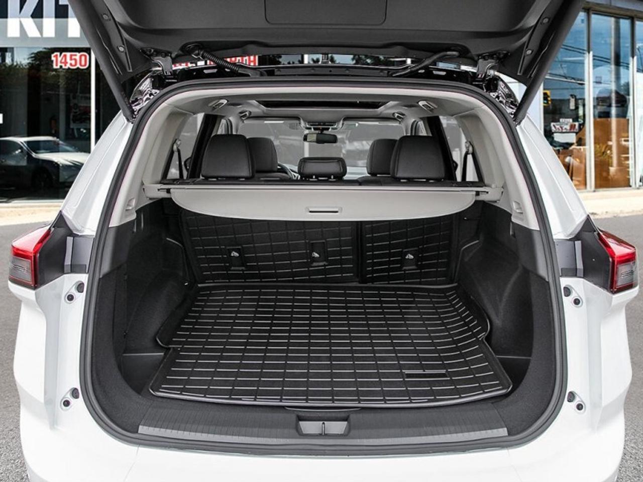 2026 Nissan Rogue Platinum   Leather   Roof   Navi   360 Cam   Alloy Photo