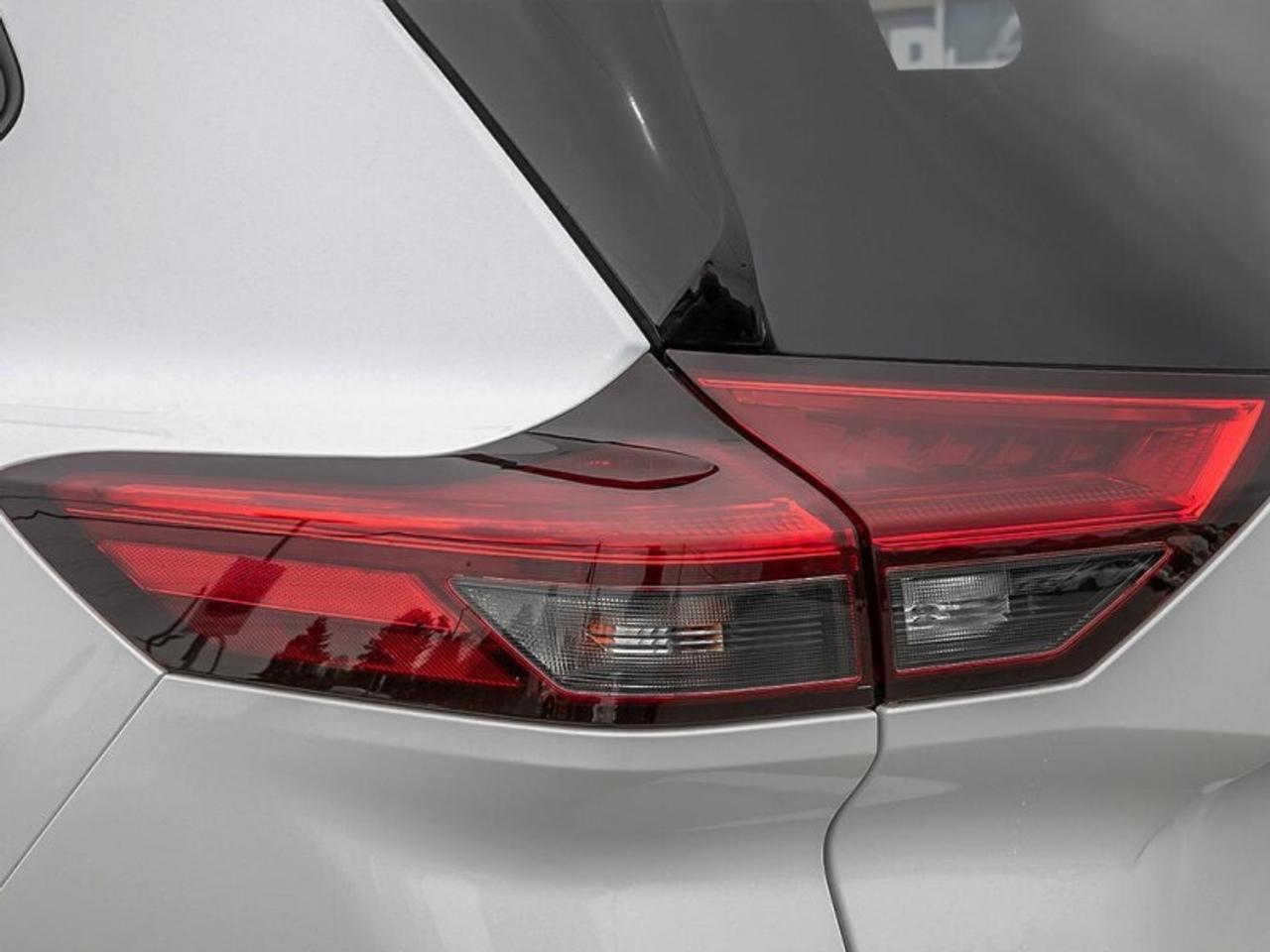 2026 Nissan Rogue Platinum   Leather   Roof   Navi   360 Cam   Alloy Photo