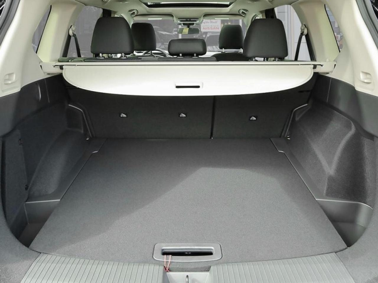2026 Nissan Rogue SV Moonroof  - Low Mileage Photo