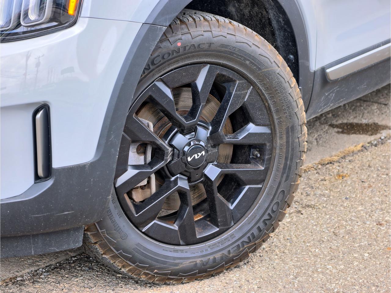 2023 Kia Telluride X-Pro AWD   Off-Road like a Pro Photo3