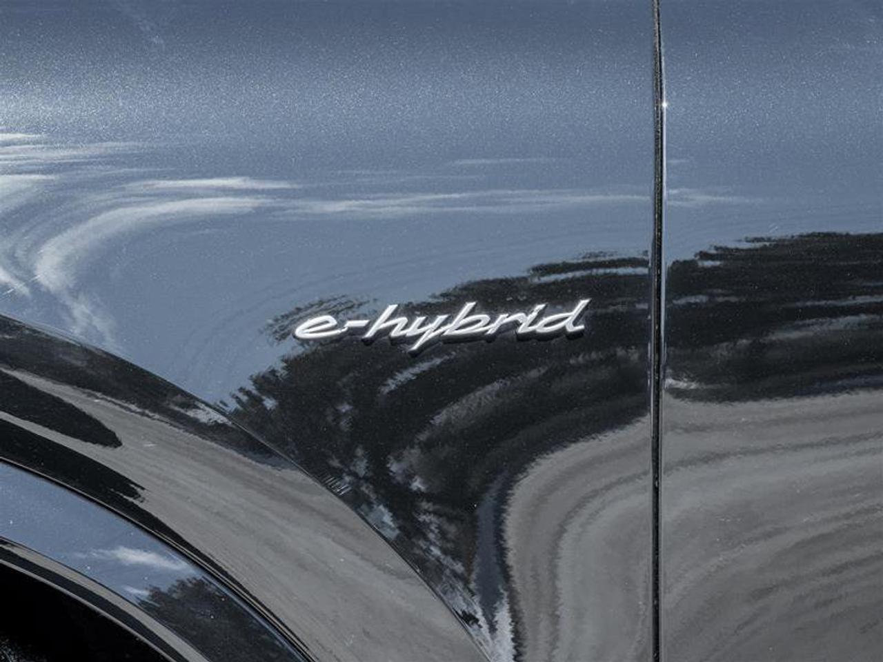 2025 Porsche Cayenne S E-Hybrid Coupe AWD Premium Pkg Plus  Technology Photo