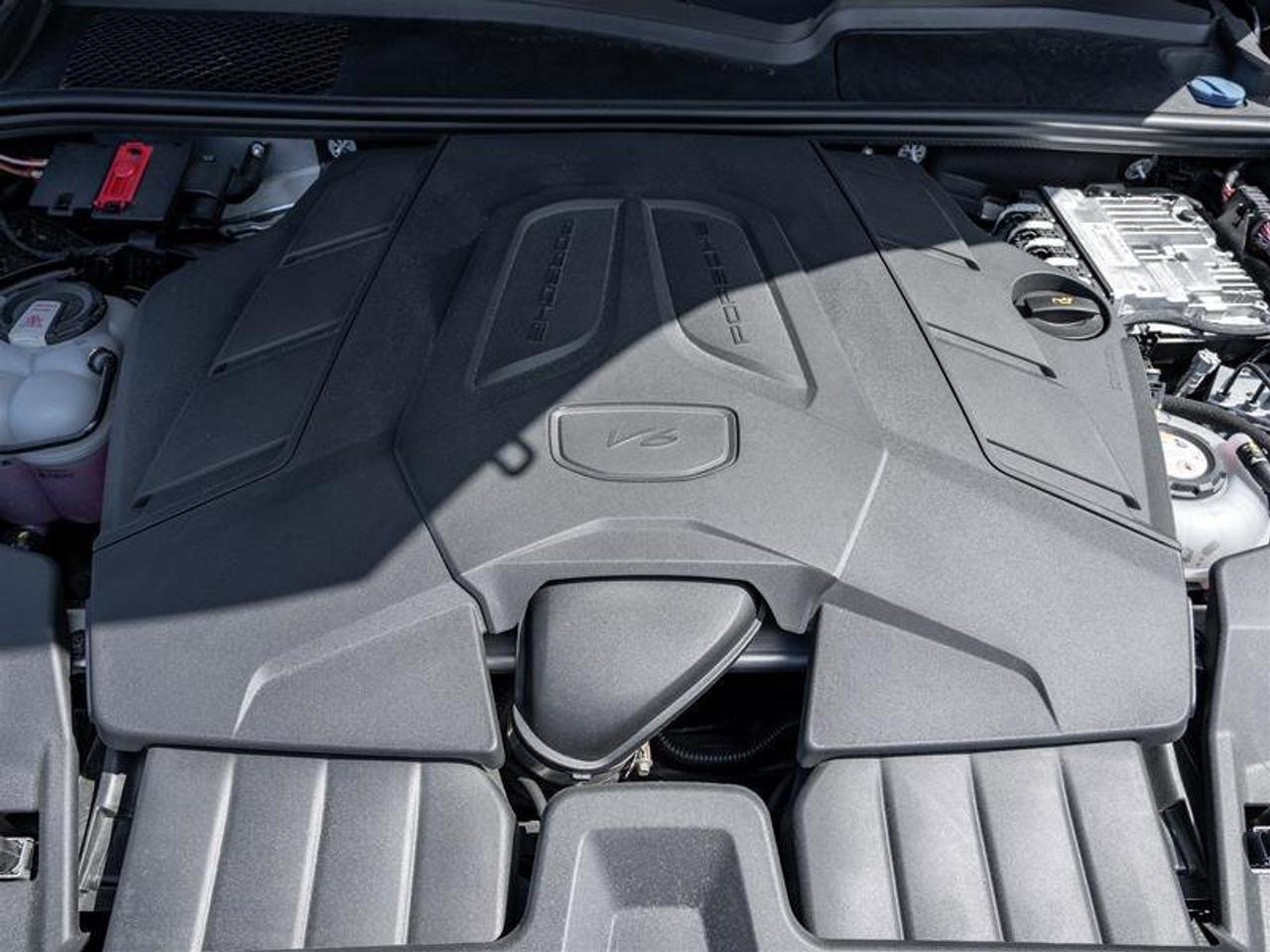 2025 Porsche Cayenne S E-Hybrid Coupe AWD Premium Pkg Plus  Technology Photo