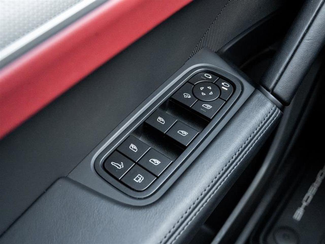2025 Porsche Cayenne S E-Hybrid Coupe AWD Premium Pkg Plus  Technology Photo