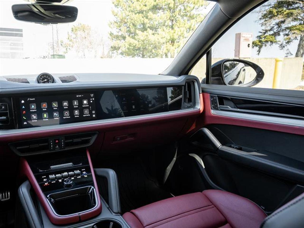2025 Porsche Cayenne S E-Hybrid Coupe AWD Premium Pkg Plus  Technology Photo