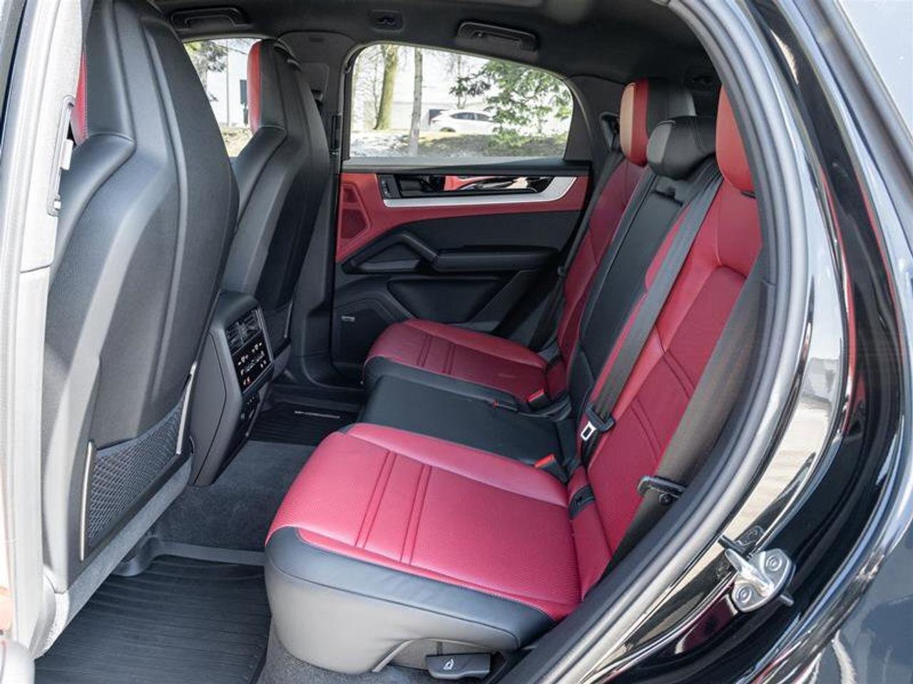 2025 Porsche Cayenne S E-Hybrid Coupe AWD Premium Pkg Plus  Technology Photo