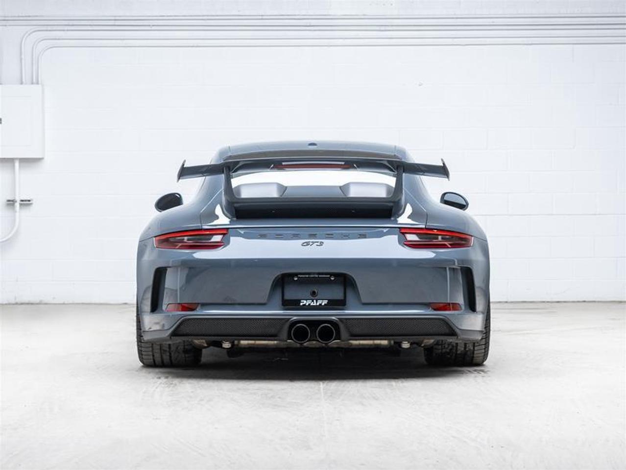 2018 Porsche 911  Photo