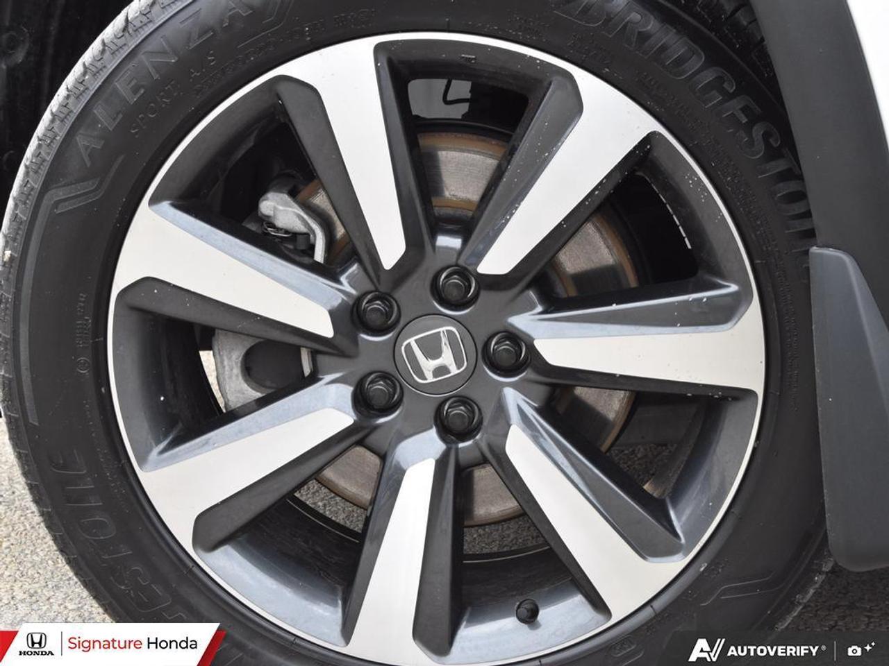 2025 Honda Pilot Touring Photo