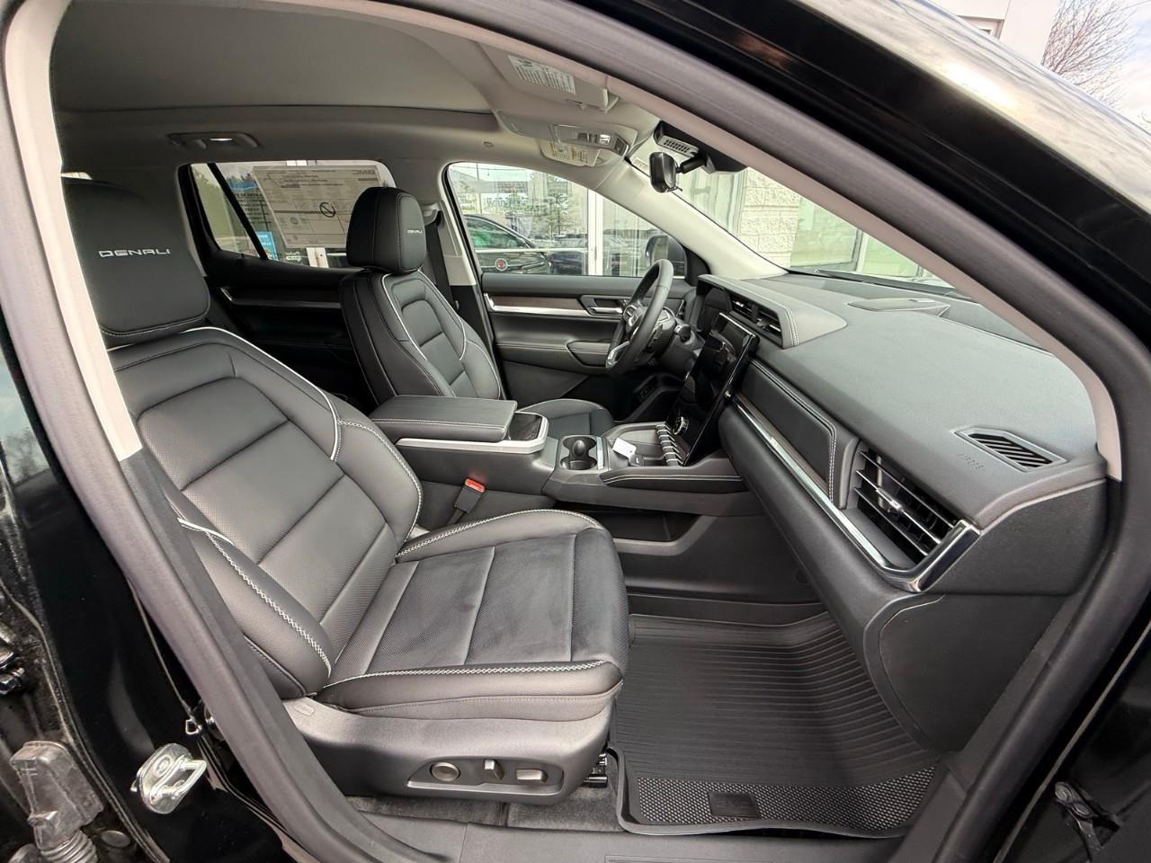 2026 GMC Terrain Denali 4dr All-Wheel Drive Photo