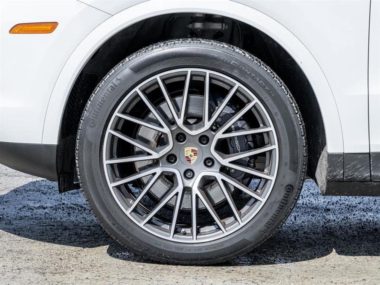 2023 Porsche Cayenne AWD CPO Premium Pkg Assistance Pkg Sport Chrono Pk Photo