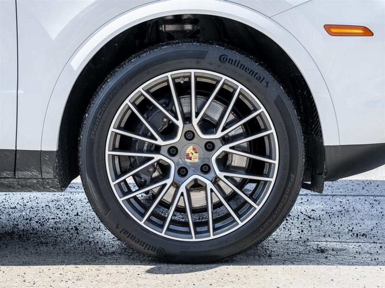 2023 Porsche Cayenne AWD CPO Premium Pkg Assistance Pkg Sport Chrono Pk Photo