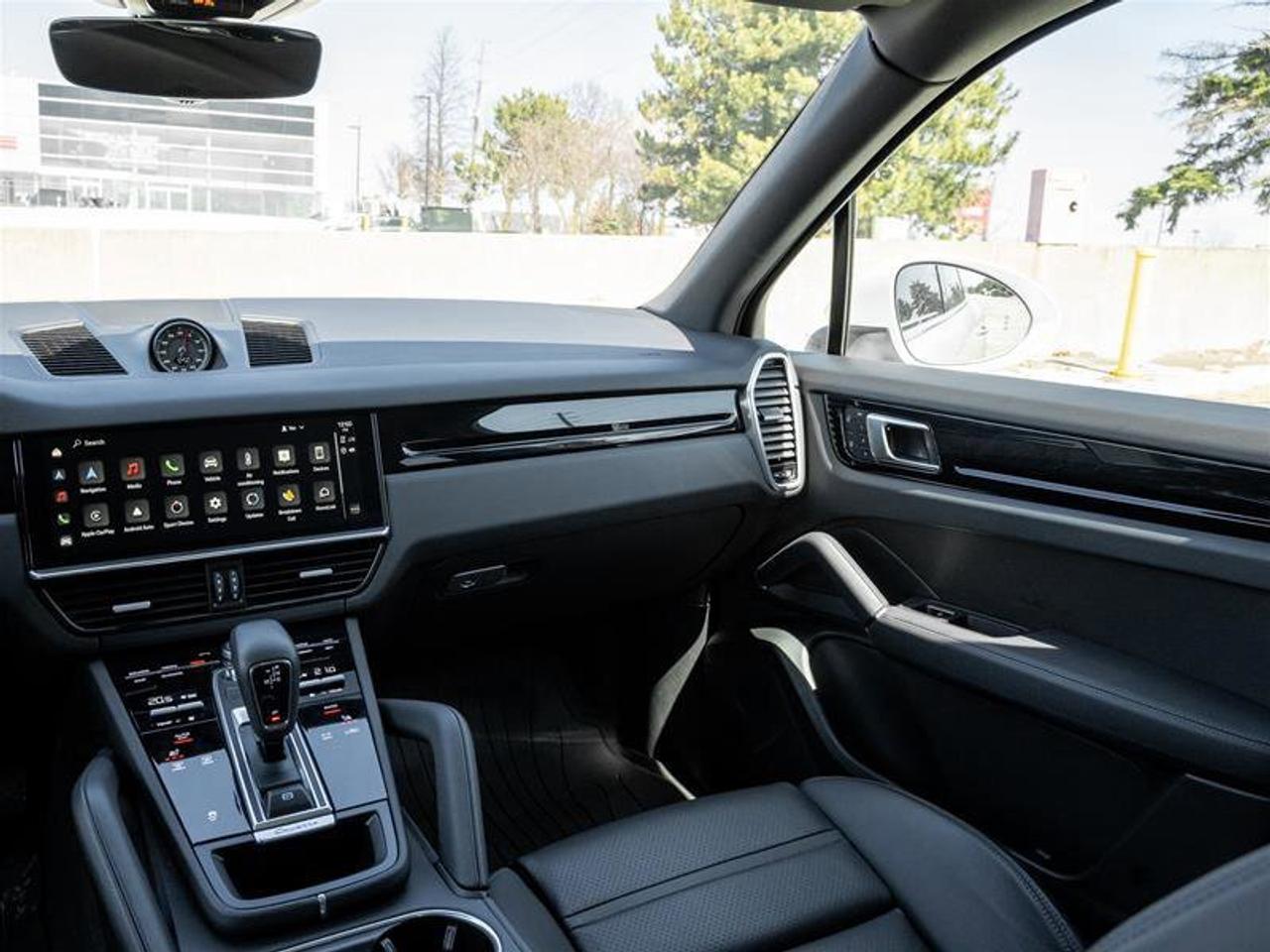2023 Porsche Cayenne AWD CPO Premium Pkg Assistance Pkg Sport Chrono Pk Photo