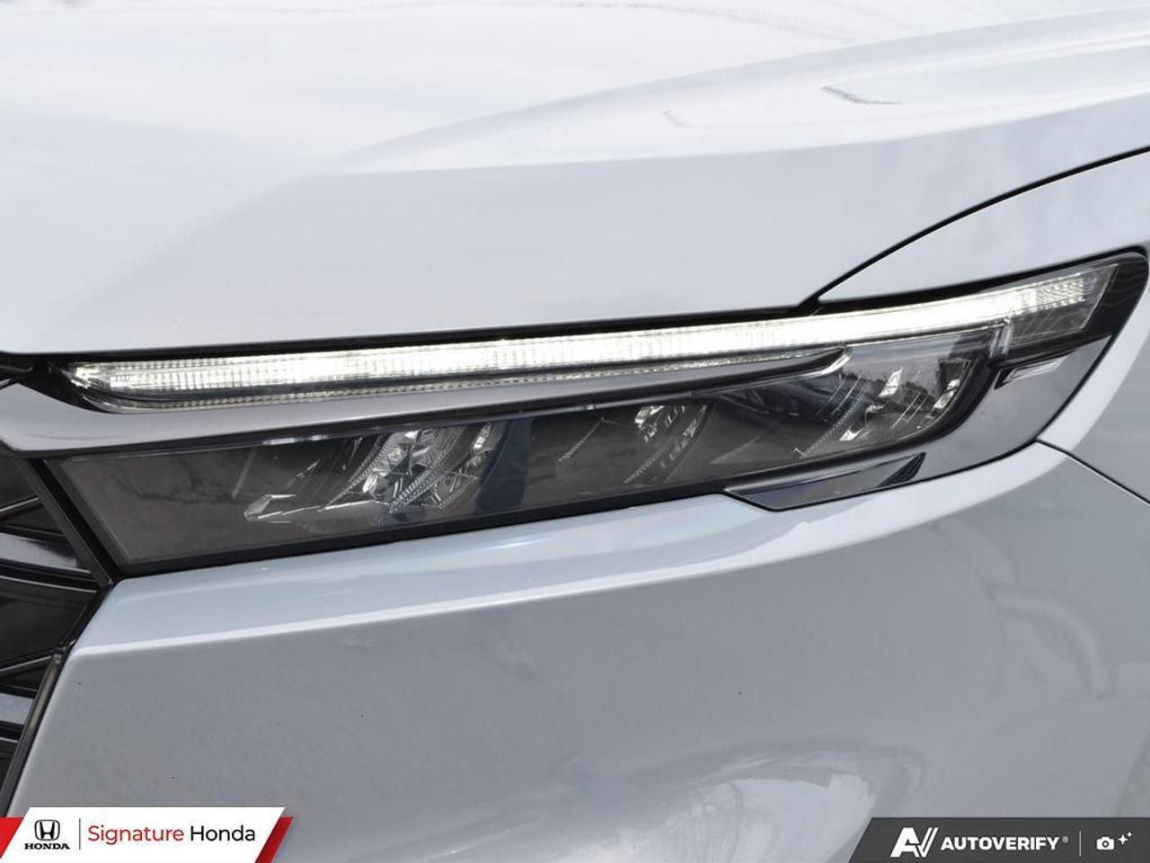 2025 Honda CR-V Hybrid Touring Photo