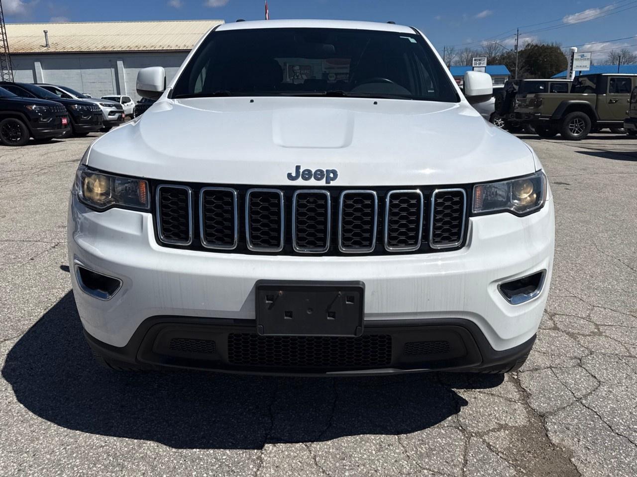 2021 Jeep Grand Cherokee LAREDO 4x4 Photo