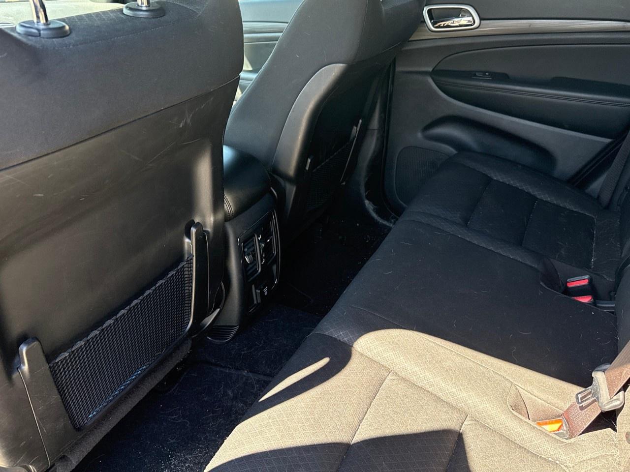 2021 Jeep Grand Cherokee LAREDO 4x4 Photo