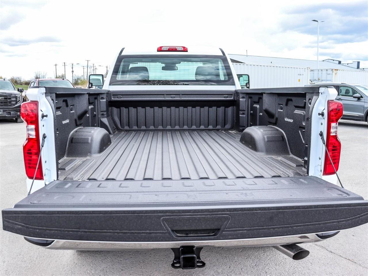 2026 Chevrolet SILVERADO 2500HD 4WD Regular Cab Long Box Work Truck Photo