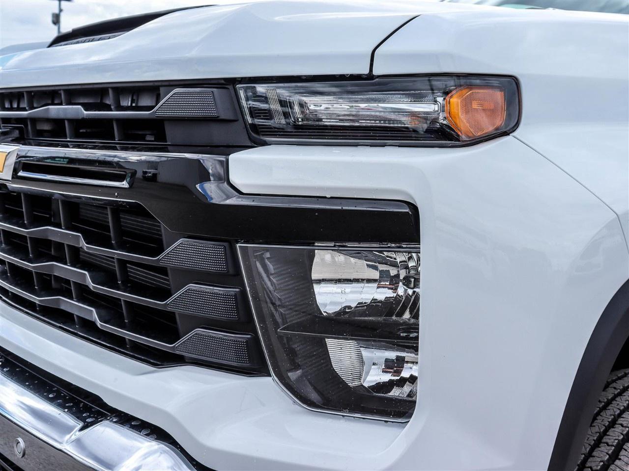 2026 Chevrolet SILVERADO 2500HD 4WD Regular Cab Long Box Work Truck Photo