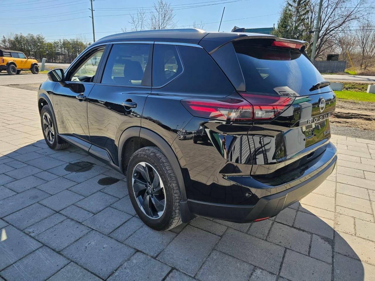 2024 Nissan Rogue SV Moonroof 4dr All-Wheel Drive Sport Utility Photo