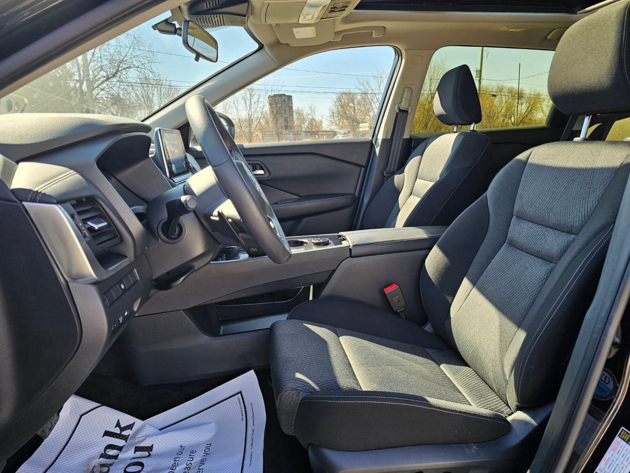 2024 Nissan Rogue SV Moonroof 4dr All-Wheel Drive Sport Utility Photo