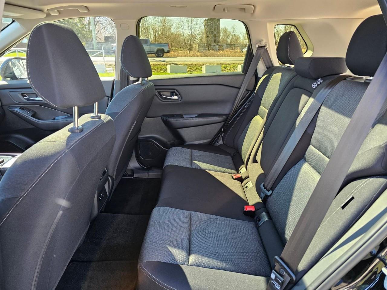 2024 Nissan Rogue SV Moonroof 4dr All-Wheel Drive Sport Utility Photo