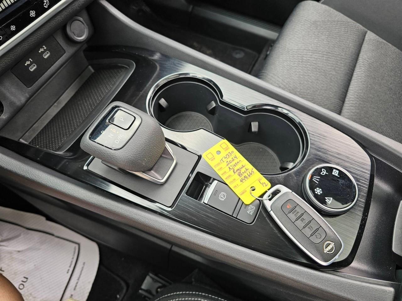 2024 Nissan Rogue SV Moonroof 4dr All-Wheel Drive Sport Utility Photo