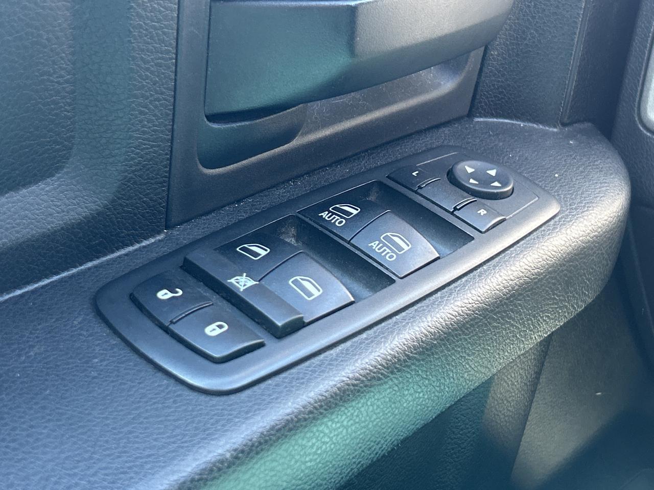 2018 RAM 1500 Express Quad Cab 6'4 Box -Ltd Avail- Photo