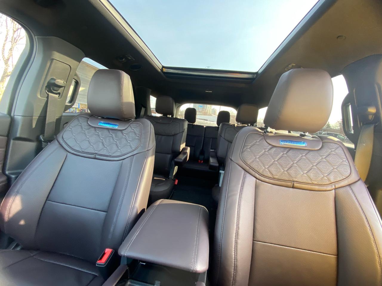 2026 Ford Explorer Platinum 4dr 4x4 Photo