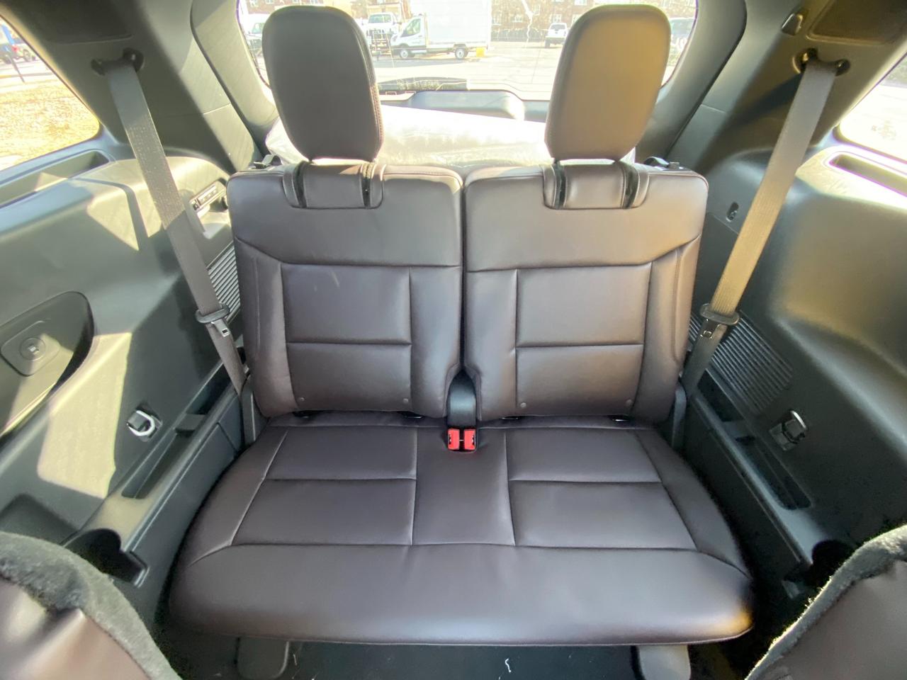 2026 Ford Explorer Platinum 4dr 4x4 Photo