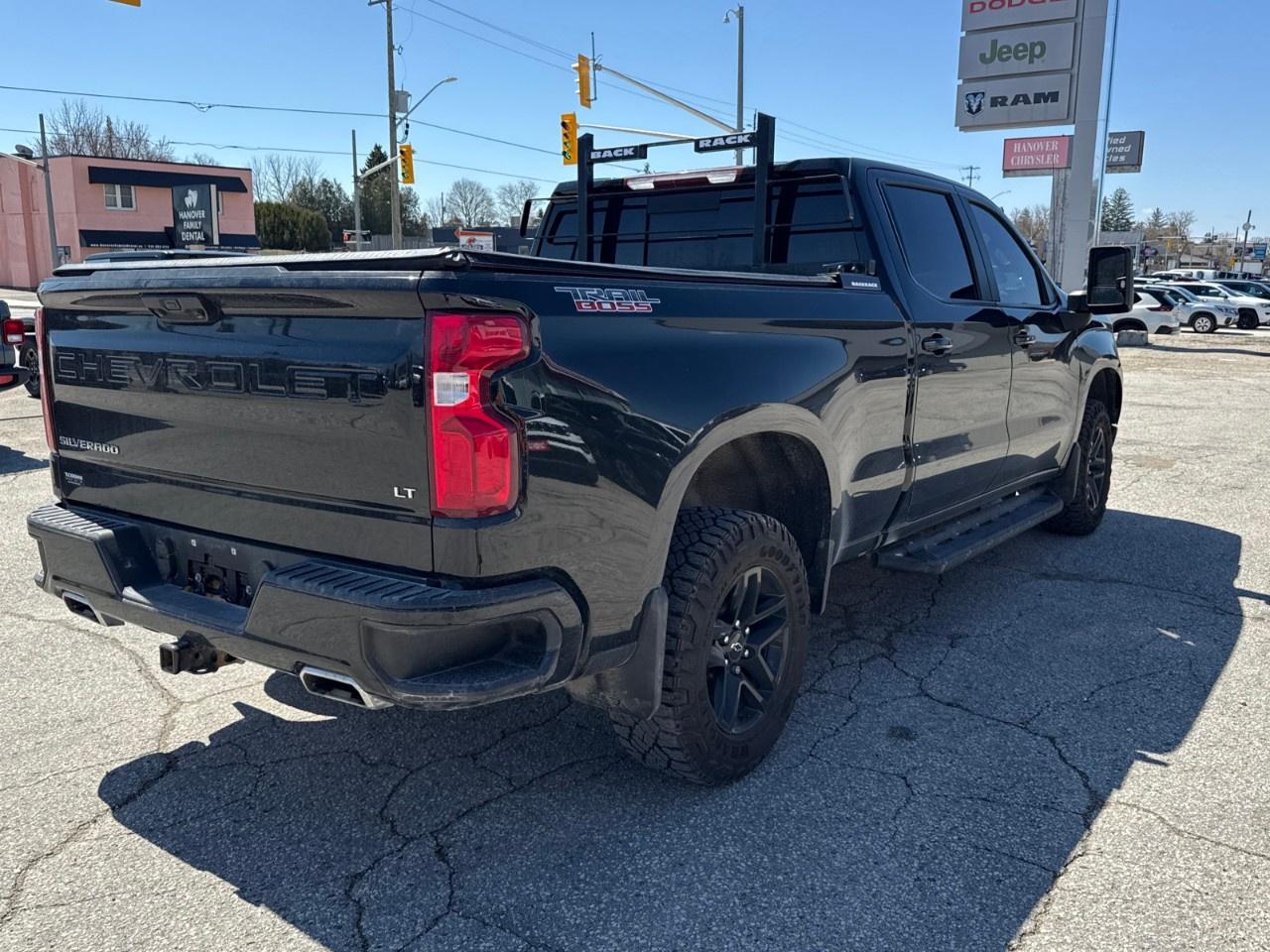 2022 Chevrolet Silverado 1500 Crew Cab Standard Box 4-Wheel Drive LT Trail Boss Photo