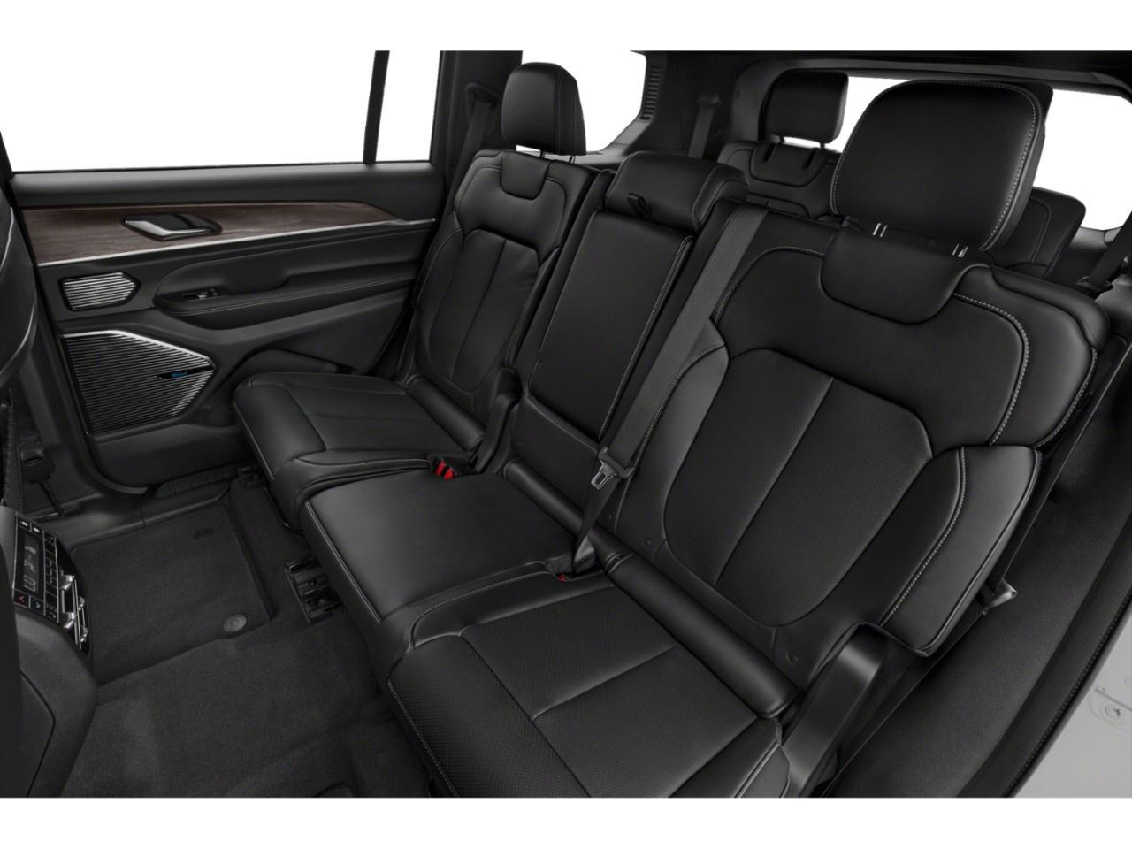 2022 Jeep Grand Cherokee L Overland 4x4 Photo