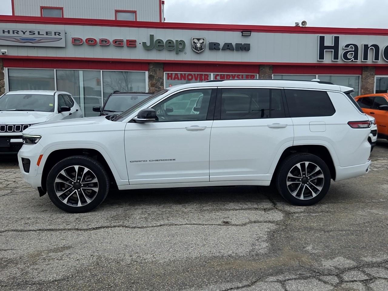 2022 Jeep Grand Cherokee L Overland 4x4 Photo