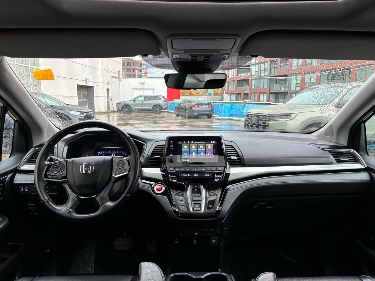 2022 Honda Odyssey EX-L RES Passenger Van Photo