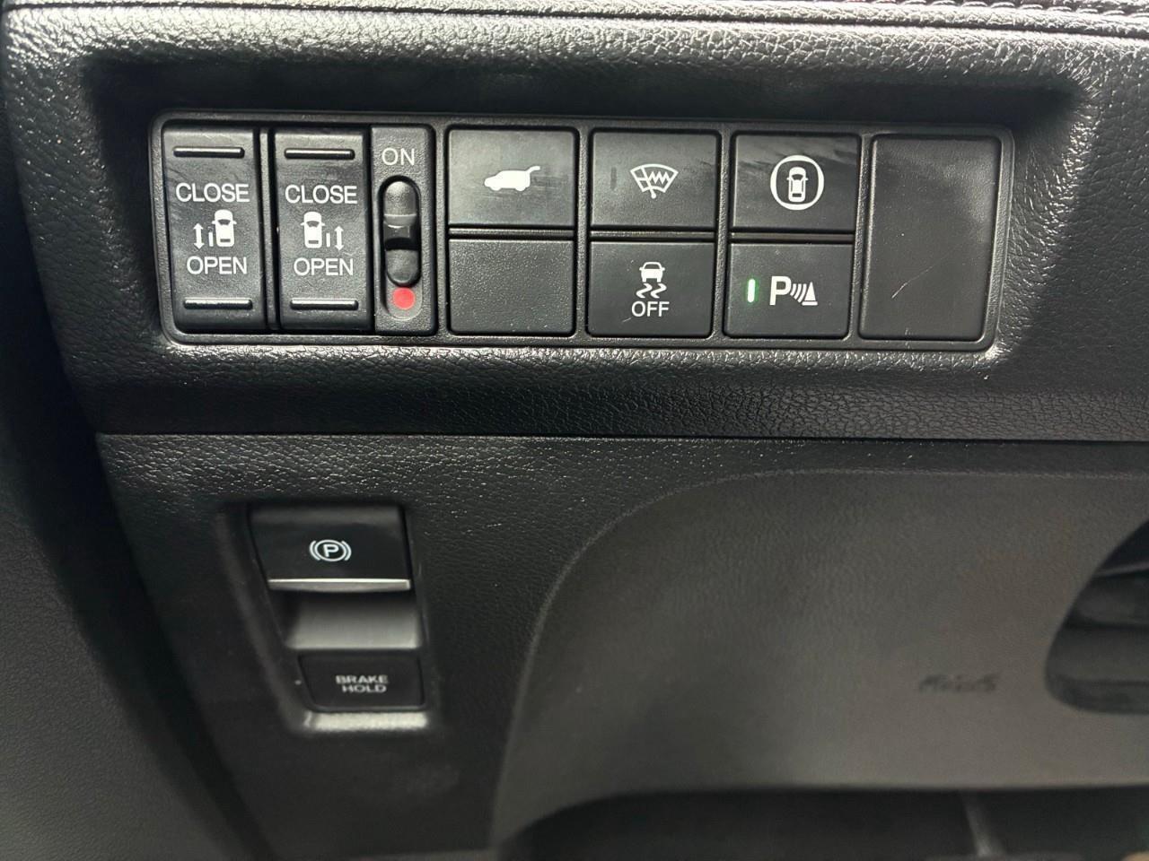 2022 Honda Odyssey EX-L RES Passenger Van Photo