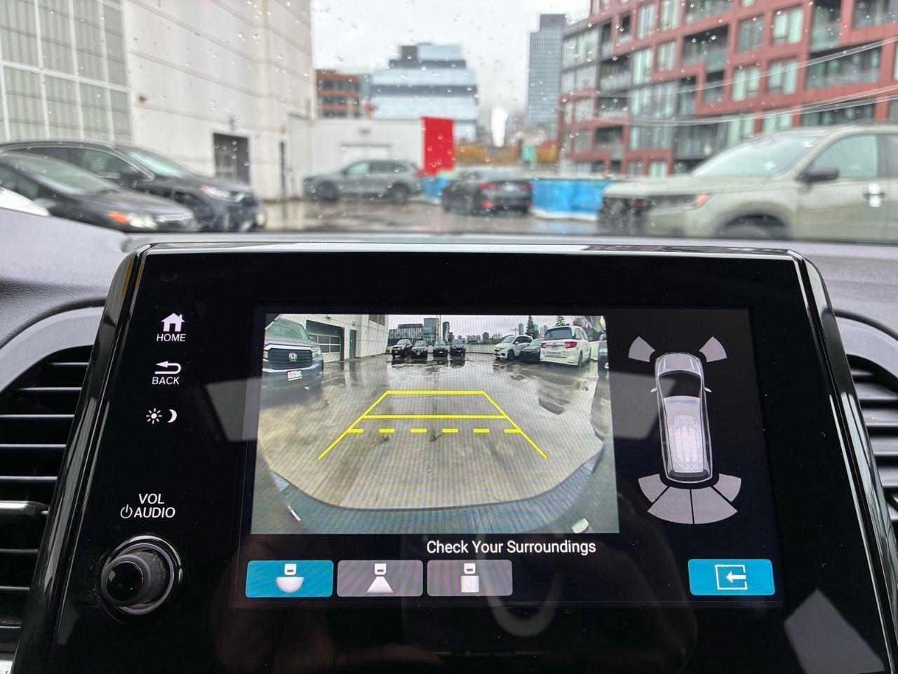 2022 Honda Odyssey EX-L RES Passenger Van Photo