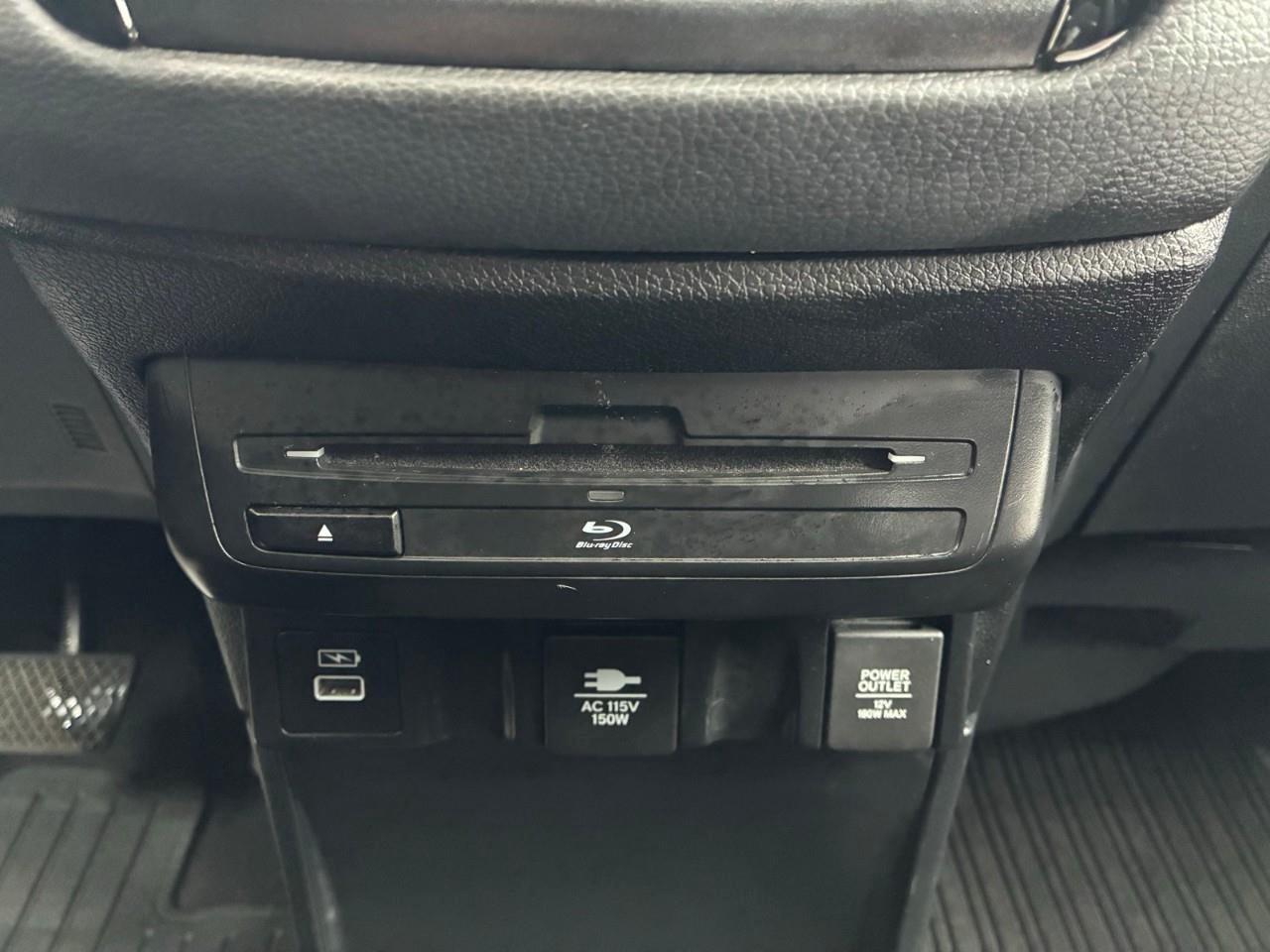 2022 Honda Odyssey EX-L RES Passenger Van Photo