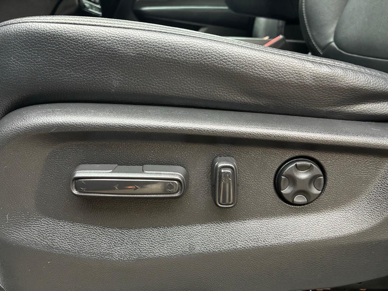 2022 Honda Odyssey EX-L RES Passenger Van Photo