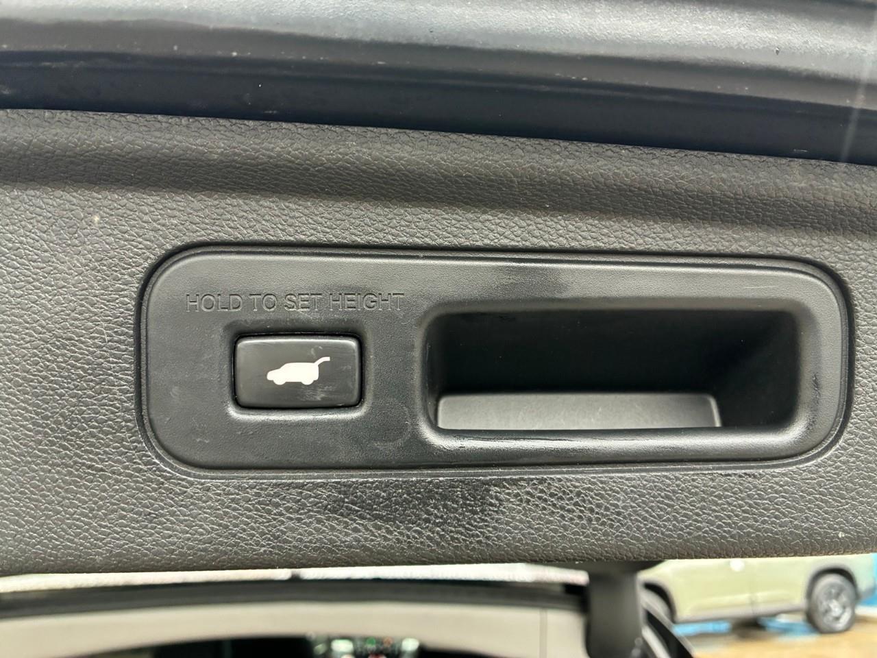 2022 Honda Odyssey EX-L RES Passenger Van Photo