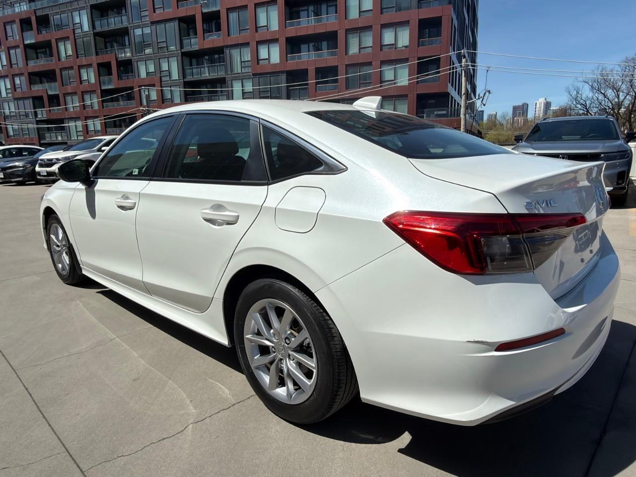 2022 Honda Civic EX 4dr Sedan Photo