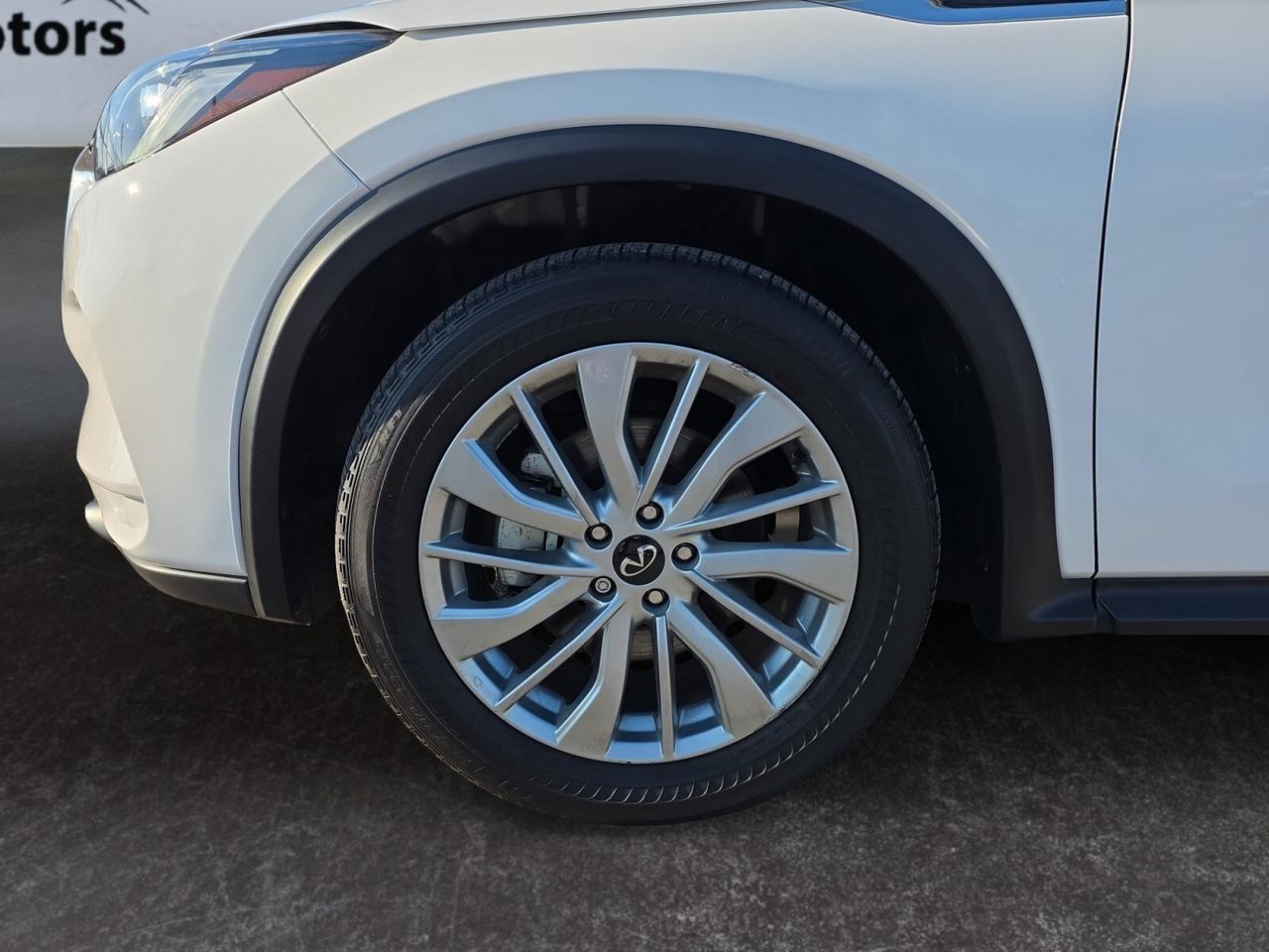 2023 Infiniti QX50 PURE AWD * VERY LOW KM / 1 OWNER / DRIVER ASSIST / Photo