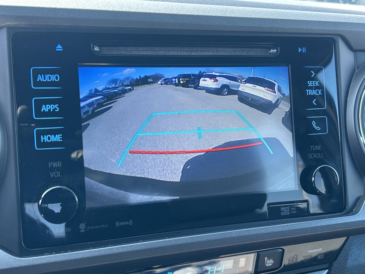 2017 Toyota Tacoma TRD SPORT, 4X4, HEATED SEATS, BACK UP CAM, NAV! Photo