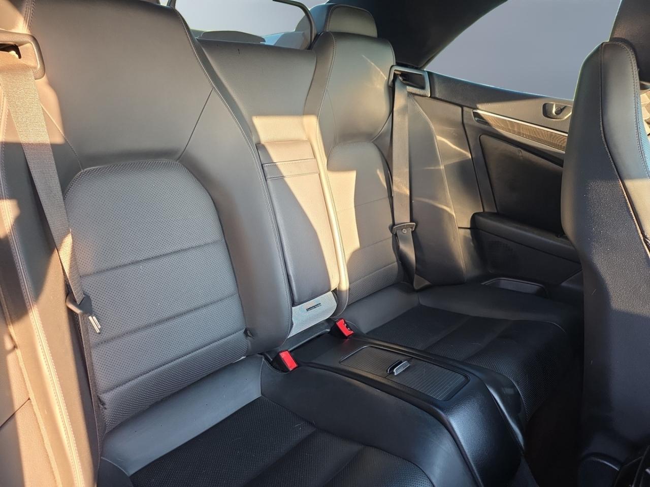 2016 Mercedes-Benz E-Class E550 Cabriolet AMG PKG * 402 HP / HARMAN KARDON / Photo