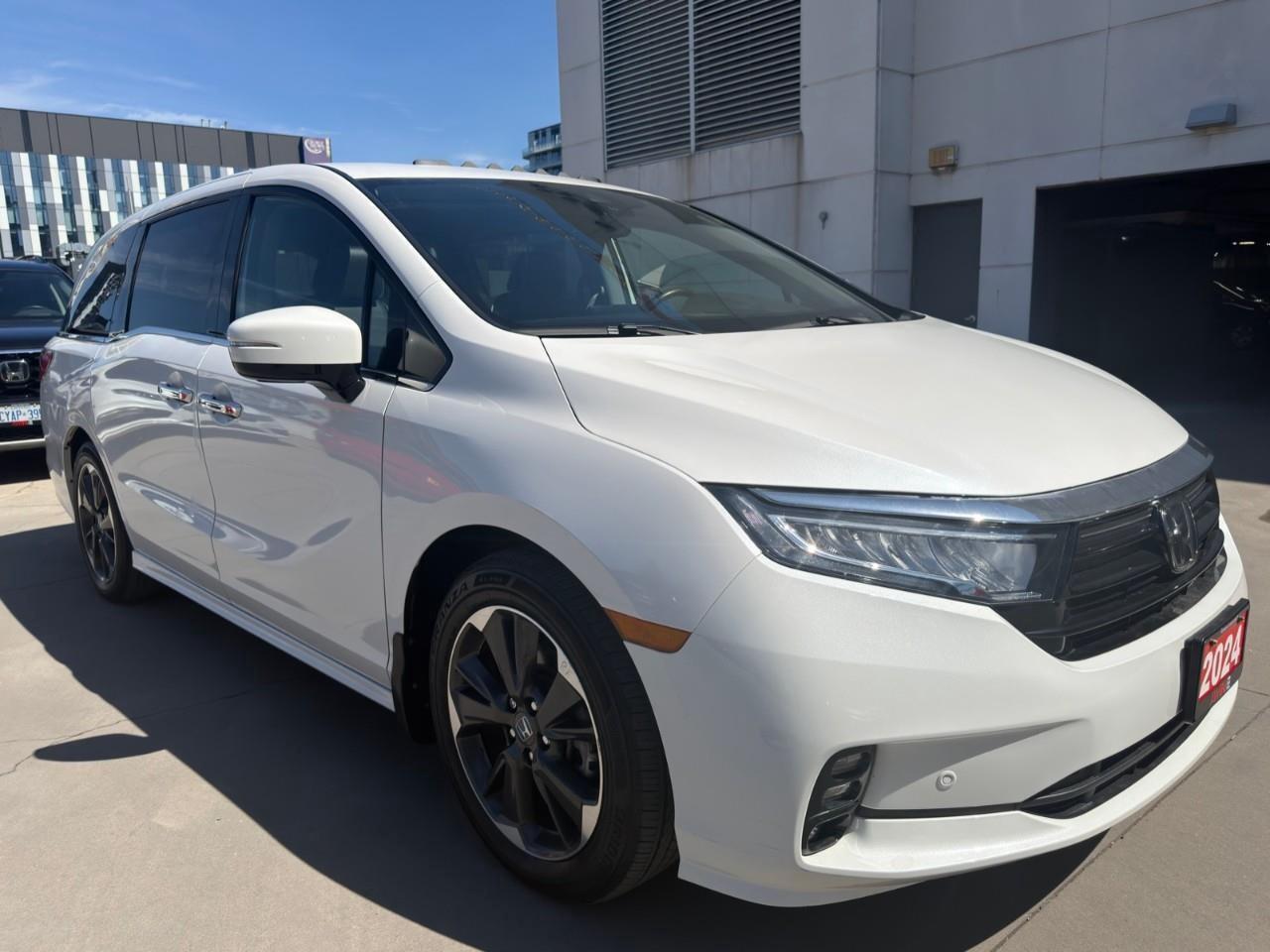 2024 Honda Odyssey Touring Passenger Van Photo