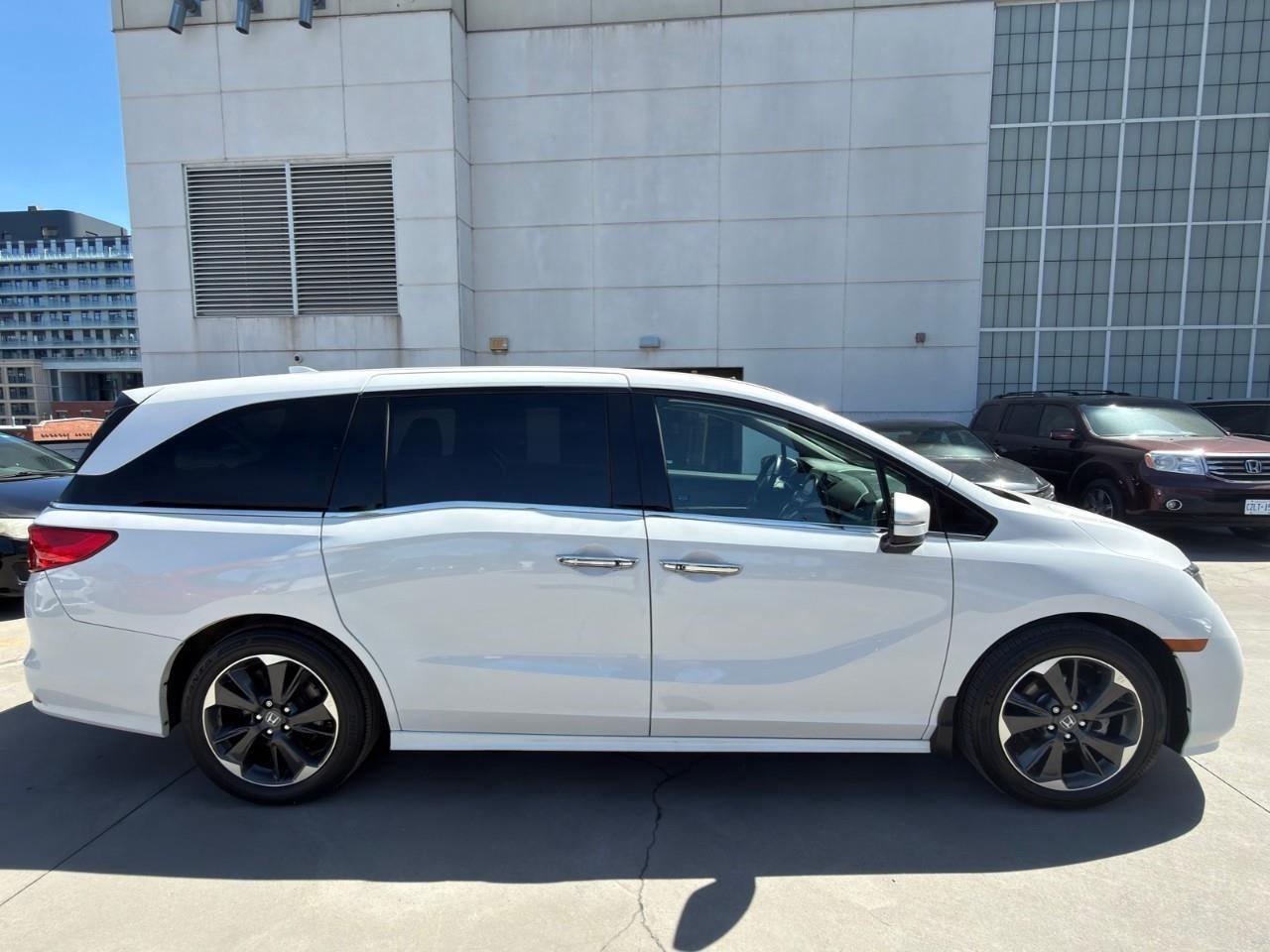 2024 Honda Odyssey Touring Passenger Van Photo