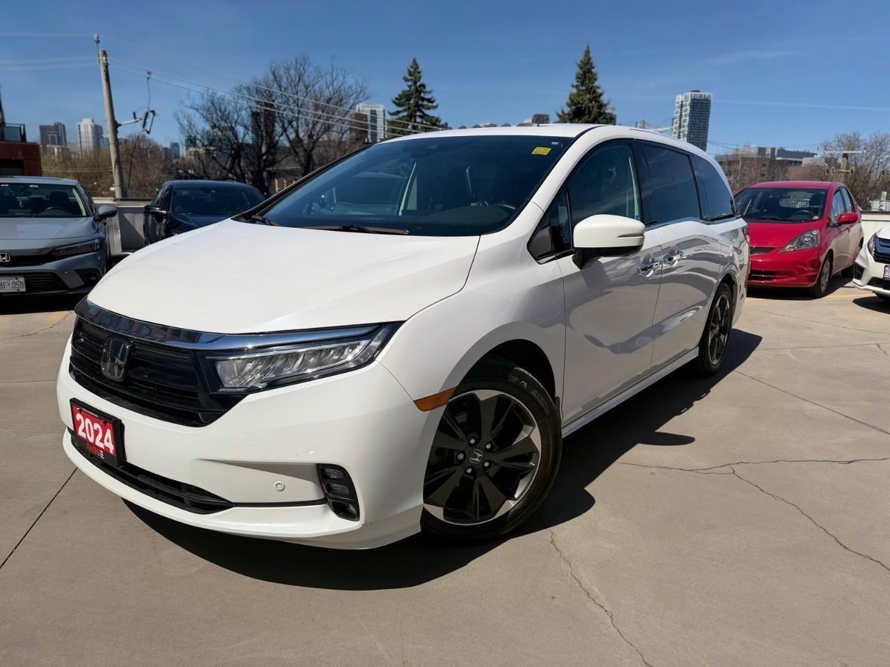 2024 Honda Odyssey Touring Passenger Van Photo