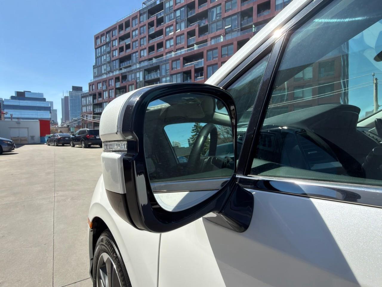 2024 Honda Odyssey Touring Passenger Van Photo