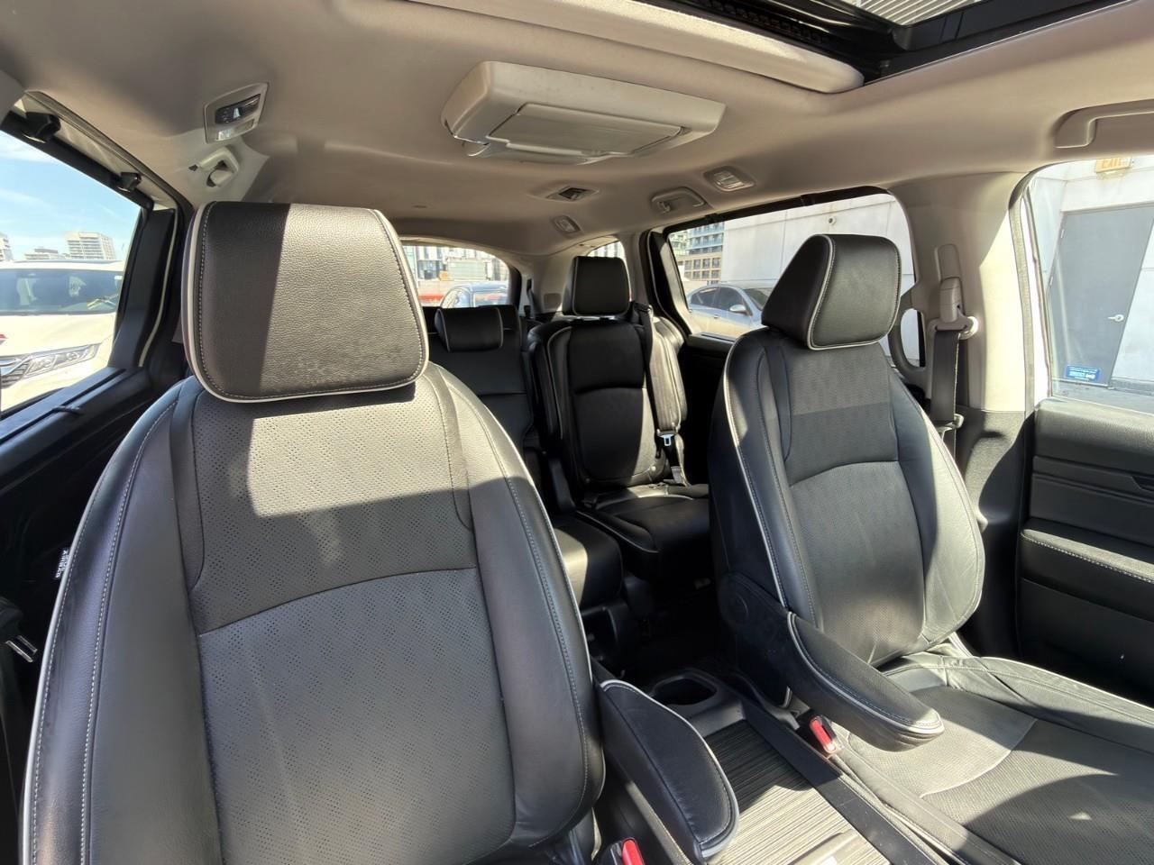 2024 Honda Odyssey Touring Passenger Van Photo