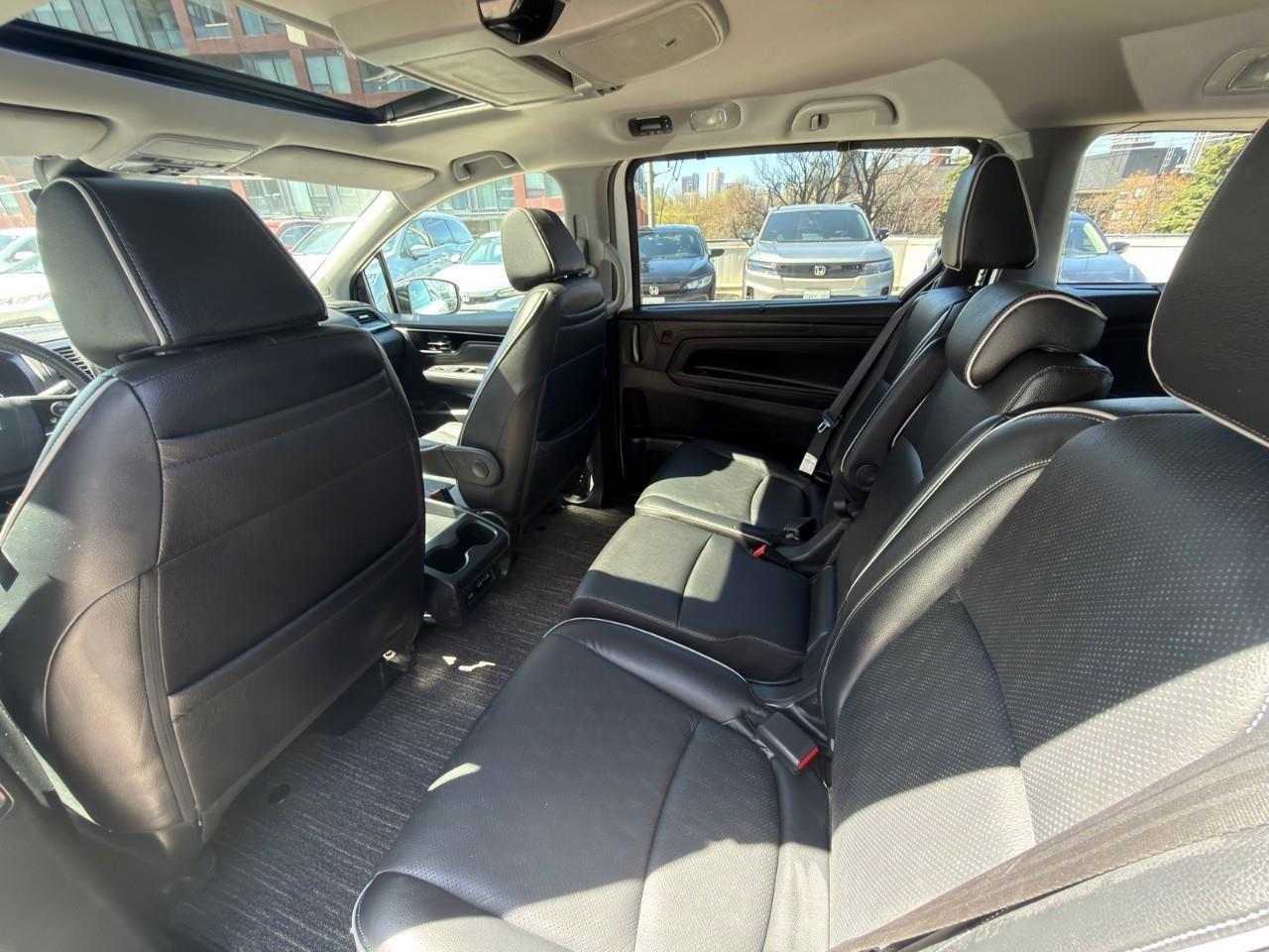 2024 Honda Odyssey Touring Passenger Van Photo