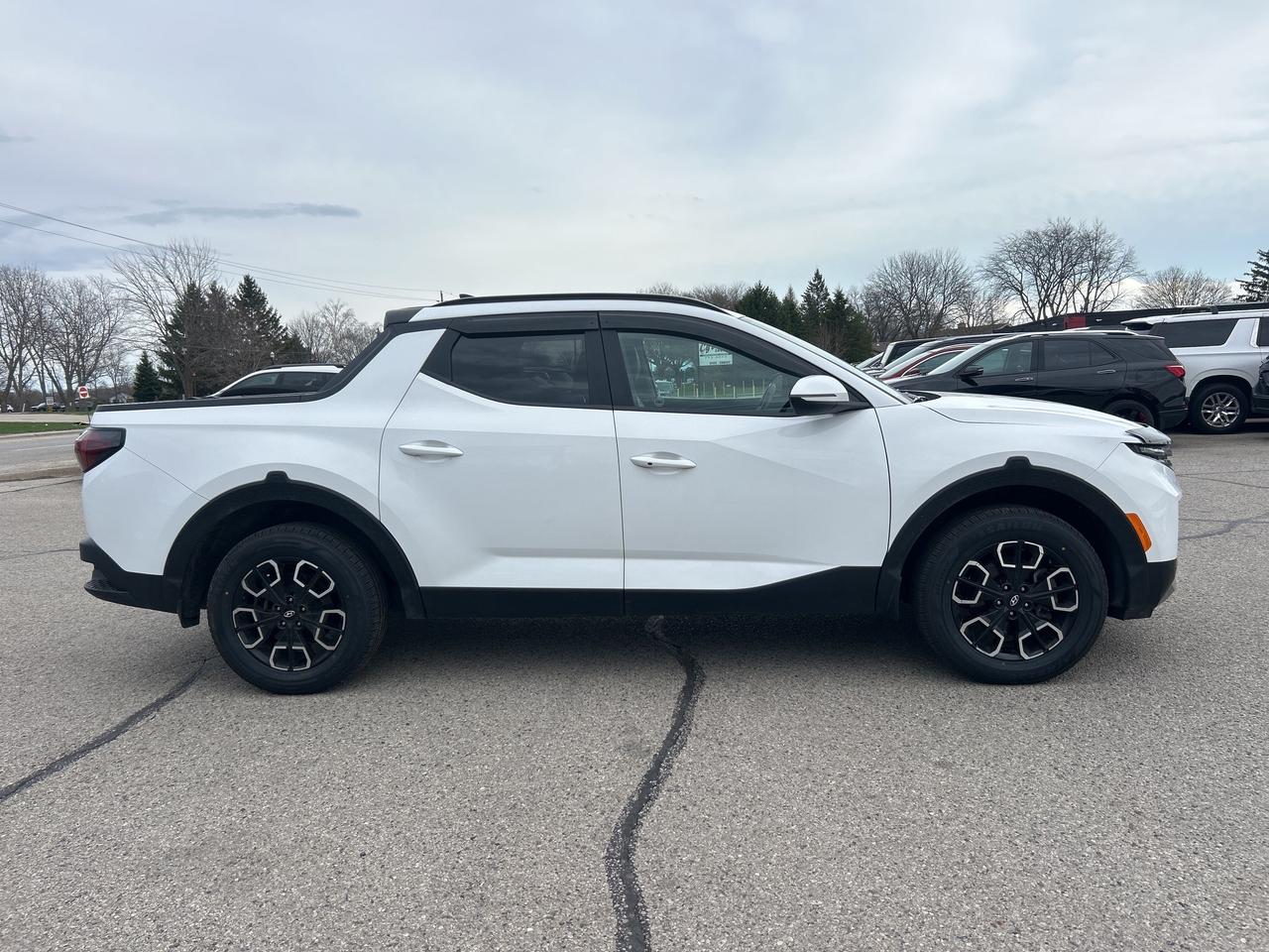 2022 Hyundai Santa Cruz PREFERRED / TREND PKG, CLEAN CARFAX, REMOTE START! Photo