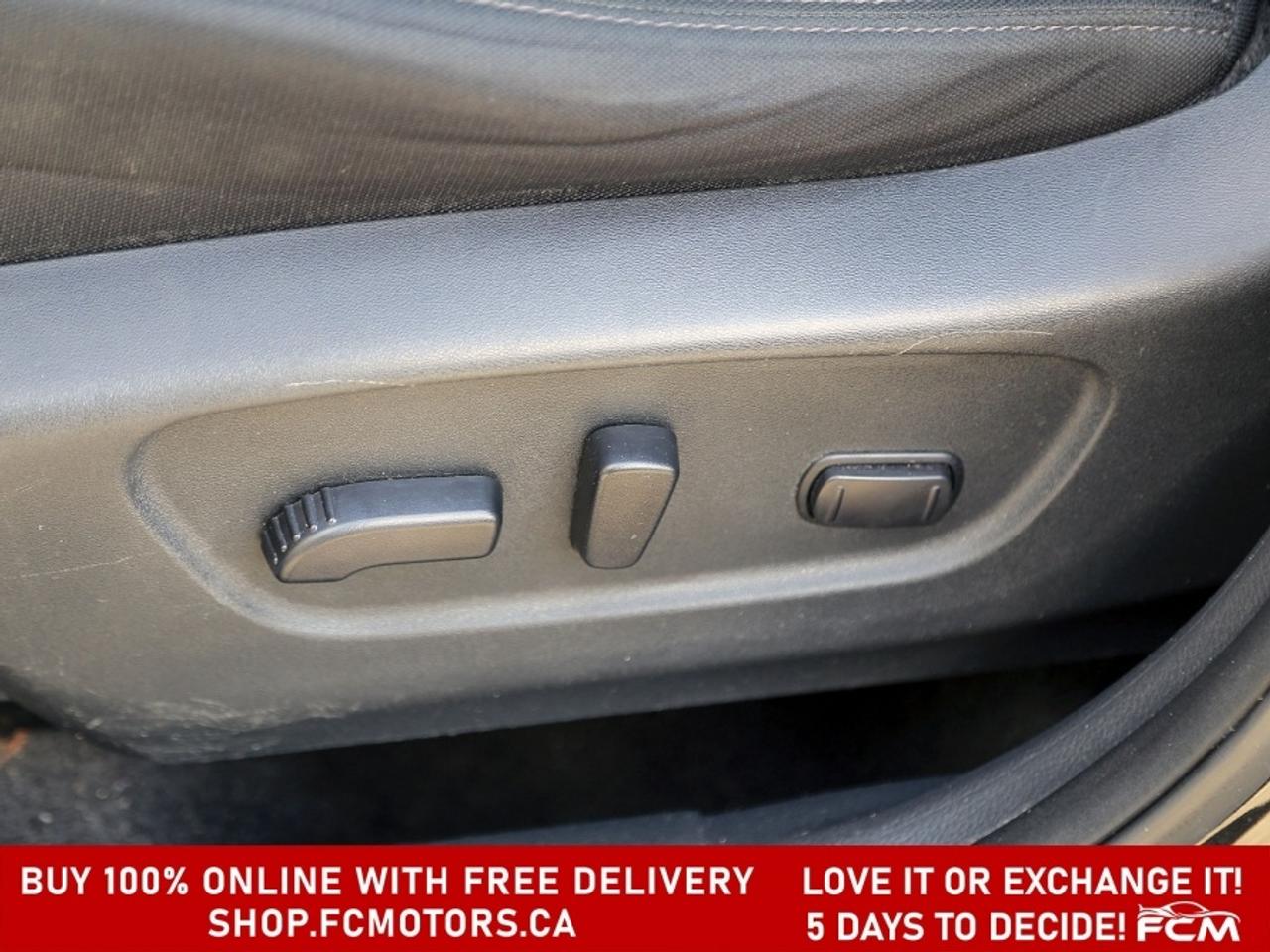 2018 Nissan Rogue SV AWD ~AUTOMATIC, FULLY CERTIFIED WITH WARRANTY!! Photo