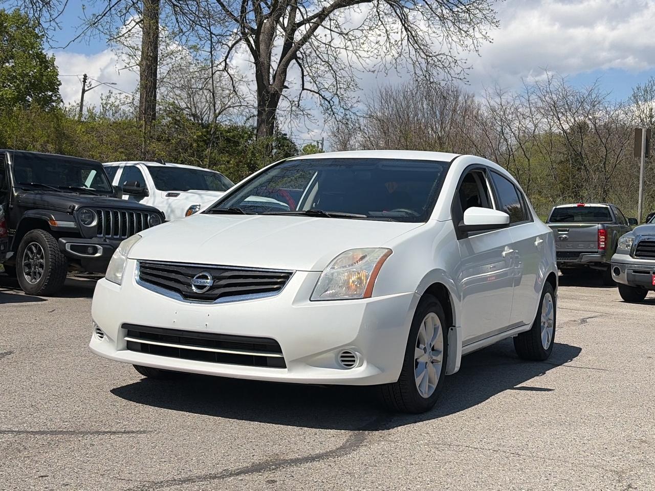 2012 Nissan Sentra LOCAL TRADE, AUTOMATIC, CLEAN CARFAX! Photo